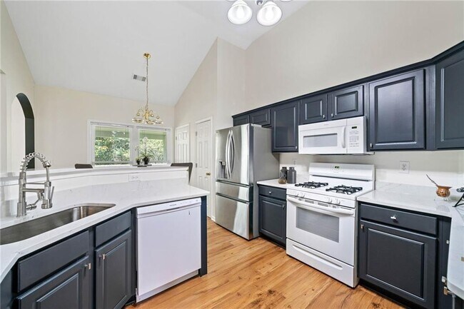 Building Photo - 1595 Hill Crossing Ct