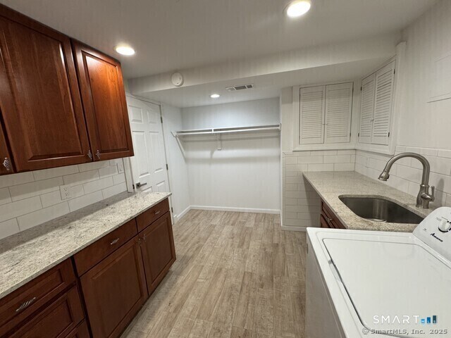 Building Photo - 18 Rivermead