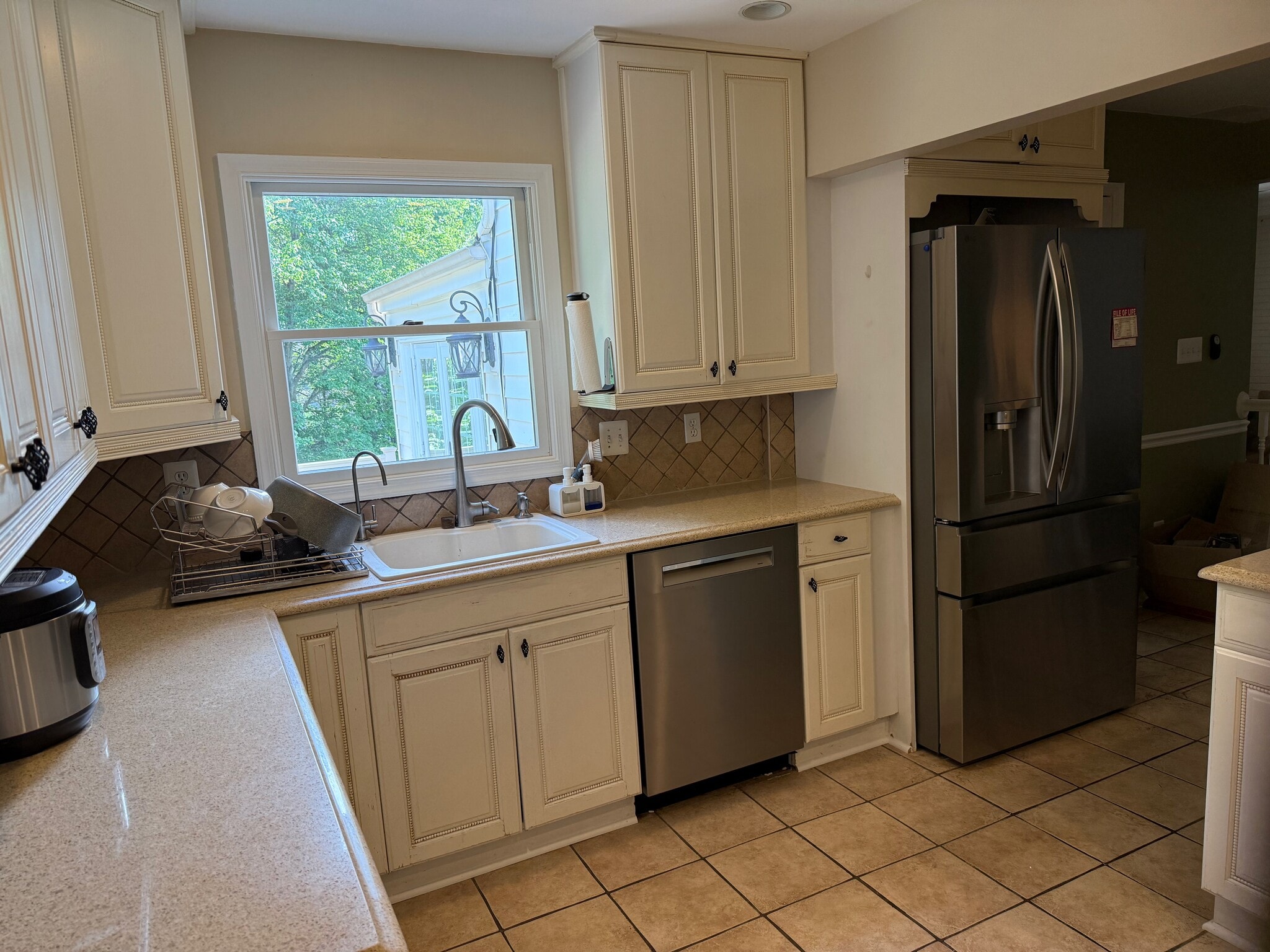 Building Photo - 10225 Tamarack Dr