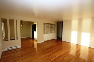 Building Photo - Amazing Ocean Views! Ocean Facing 2 Bed, 1 Bath Condo in Pacifica