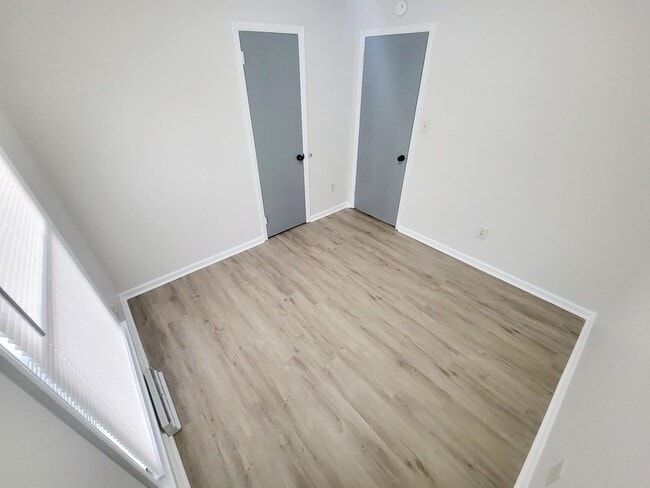 Building Photo - Great 3 bed 1.5 bath in Graham! View this home TODAY!