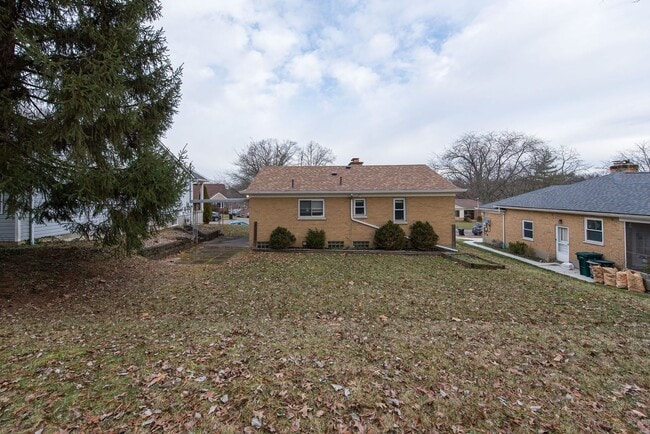 Building Photo - 3031 Irvella Pl