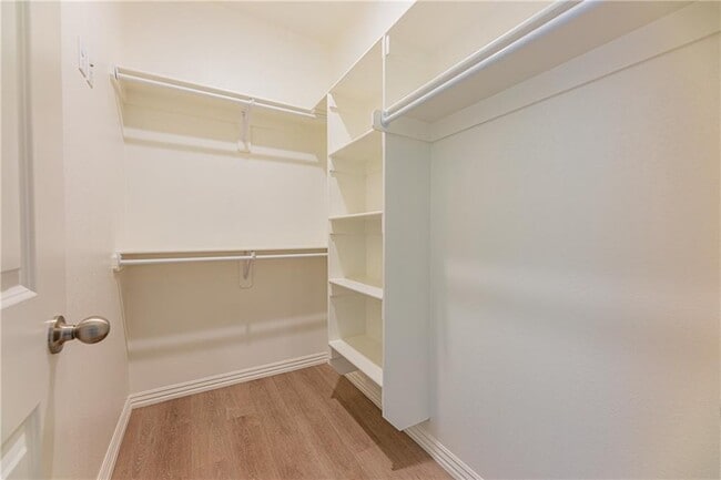 Building Photo - 1705 SW Casuarina Dr