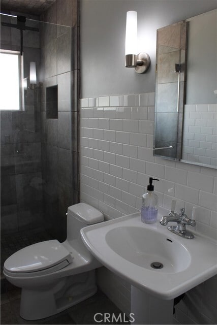 Building Photo - 6648 San Haroldo Way