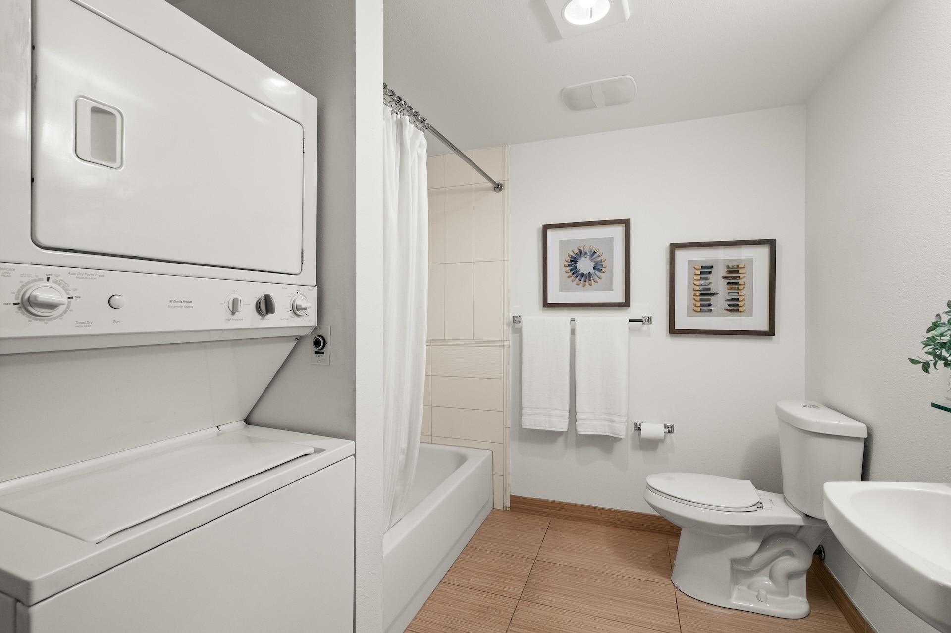 Building Photo - 1620 Belmont Ave