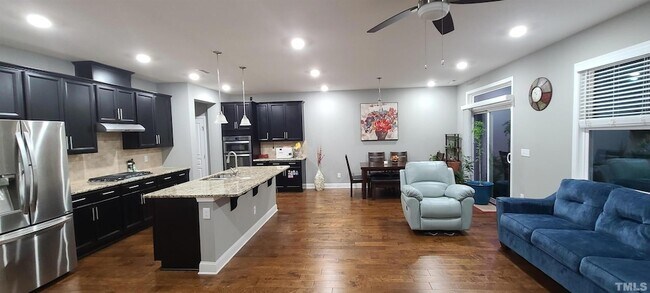 Building Photo - 529 Buhrstone Dr
