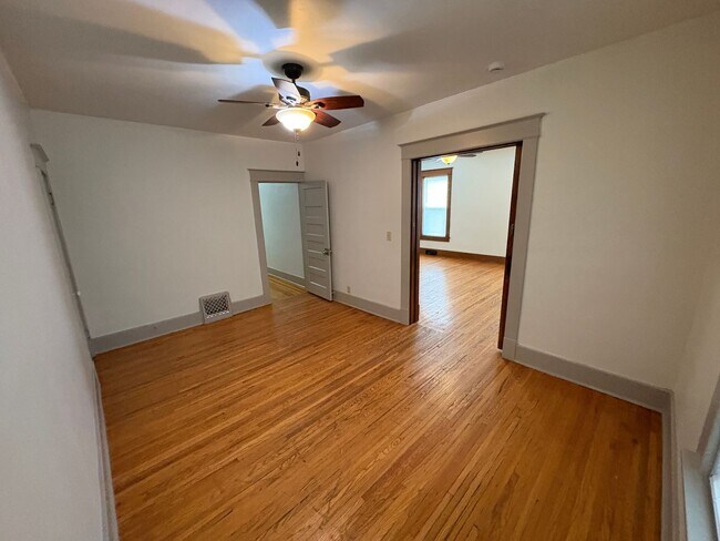 Building Photo - 1234 Goodhue Blvd