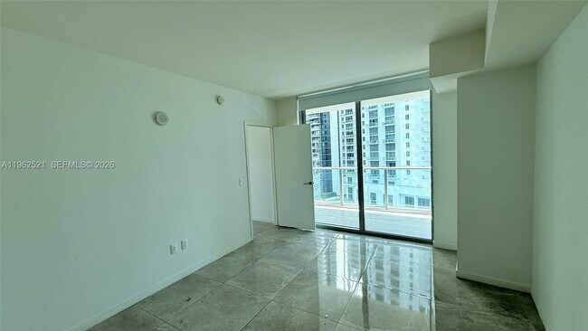 Building Photo - 1100 S Miami Ave