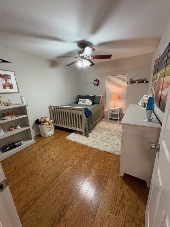 Building Photo - 13078 Trail Hollow Dr