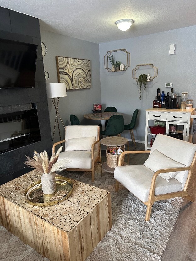 Building Photo - 1885 S Quebec Way