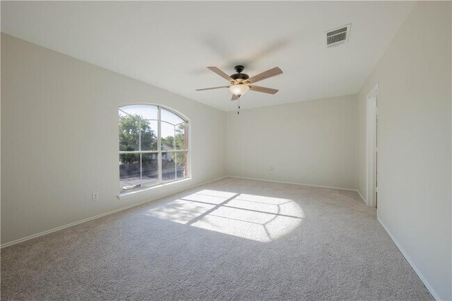Building Photo - 2905 Rainy River Dr