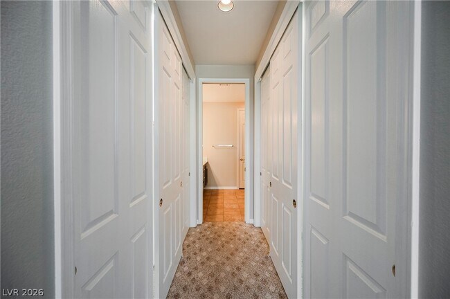 Building Photo - 9108 Vista Greens Way