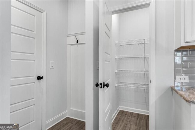 Building Photo - 4574 Cypress Pk Dr