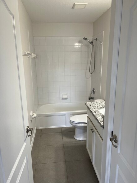 Building Photo - 600 Northern Way