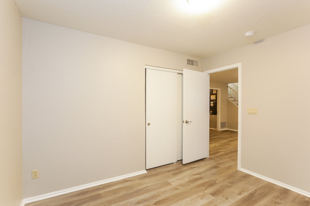 Building Photo - 7586 W Montebello Ave