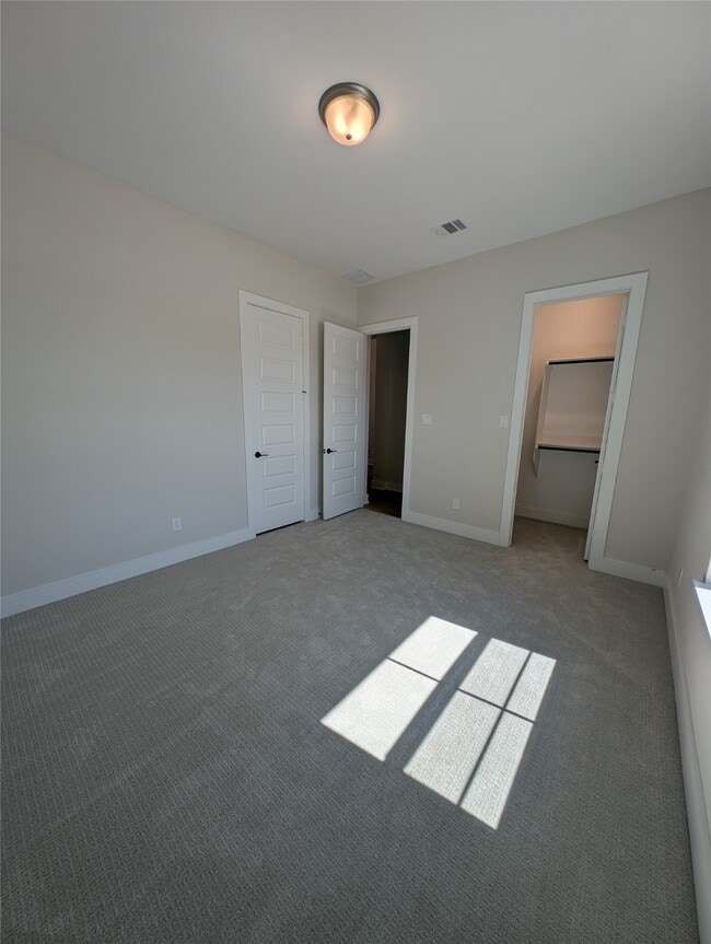 Building Photo - 13826 Arroyo Grande Dr