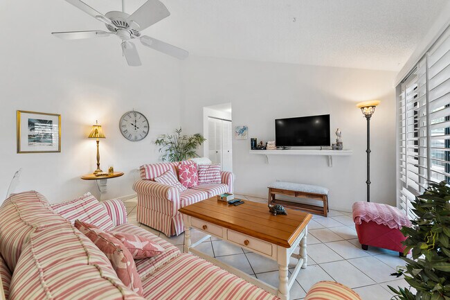 Building Photo - 1801 S US Hwy 1