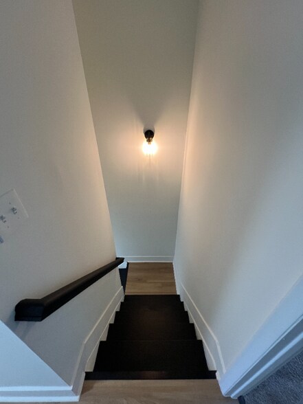 Building Photo - 1706 McCulloh St