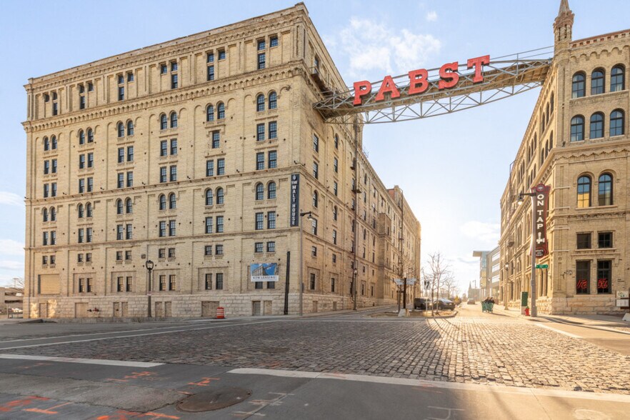 Building Photo - 1125 N 9th St