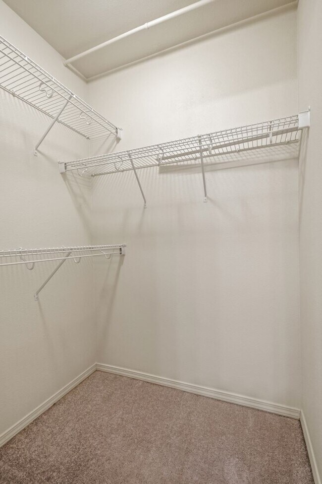 Building Photo - Great 3 Beds + 2 Baths Home with Solar Panels! Large Covered Patio!