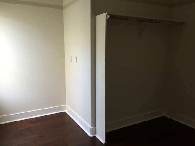 Master Closet - 1321 G St