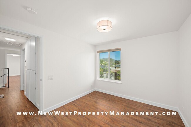 Building Photo - Renovated Poway 5-Bedroom, Available Now! ...