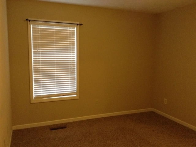 Building Photo - 1212 Wembley Ct