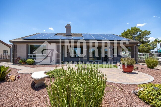 Building Photo - Beautiful Home Located in The Links