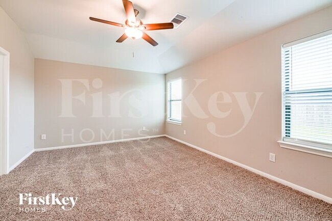 Building Photo - 5212 La Rocco Way