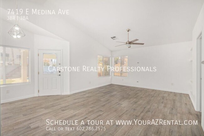 Building Photo - 7419 E Medina Ave