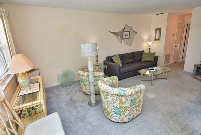 Building Photo - 1225 NW 21st St