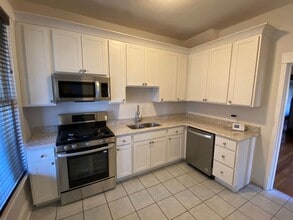 Building Photo - W 6th Ave 351-353 GW2