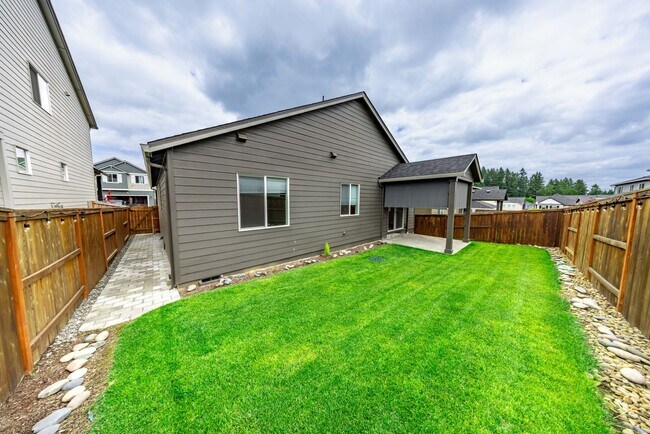 Building Photo - 3 Bedr Ranch Home in Ramble Creek Community