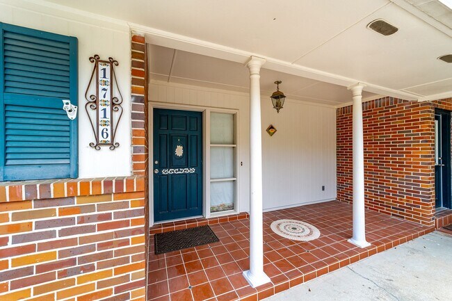Building Photo - Beautiful 3/2 in Forest Ridge