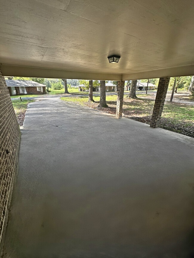 Building Photo - 14235 Lamonte Ln