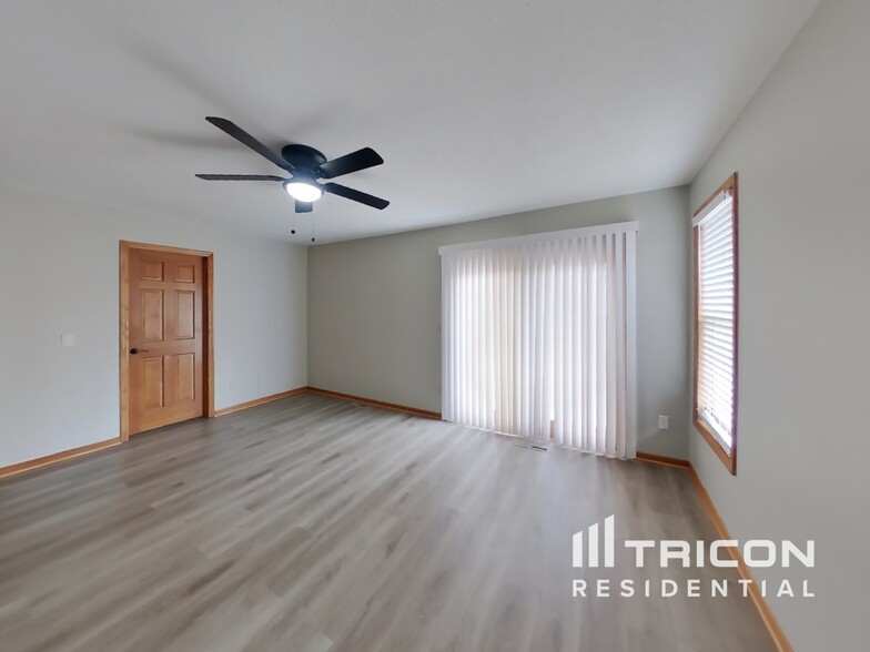 Building Photo - 4005 Deerwood Trail