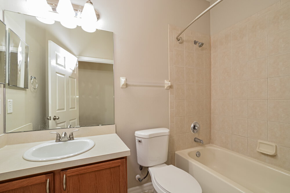 Building Photo - 14742 Stonebriar Way