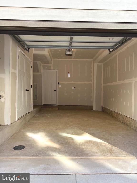 Building Photo - 4308 Ellipse Ter