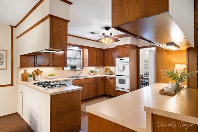 Building Photo - 4912 Goose Creek Dr