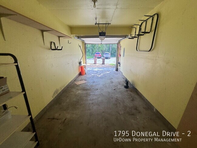 Building Photo - 1795 Donegal Dr