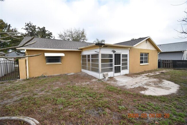 Building Photo - 7338 Foxbloom Dr