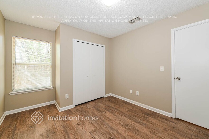 Building Photo - 11484 Mandarin Glen Cir E