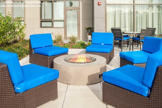 Building Photo - 180 Eastern Ave