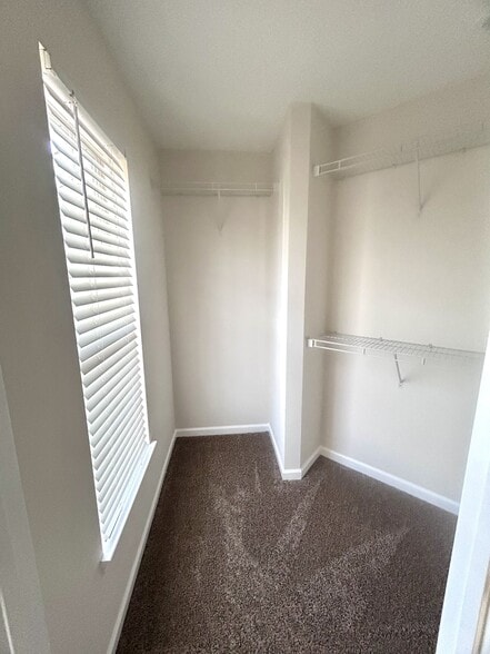 Building Photo - 1345 Bell Rd