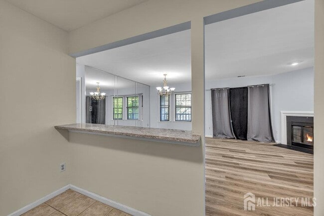 Building Photo - 604 Woodhaven Dr