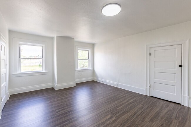 Building Photo - 123 Beltzhoover Ave