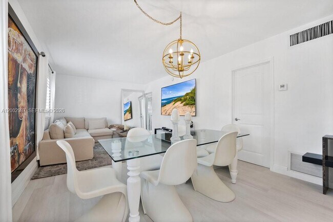 Building Photo - 240 Galen Dr