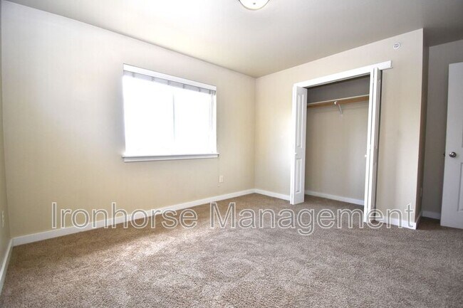 Building Photo - 2226 Baxter Ln