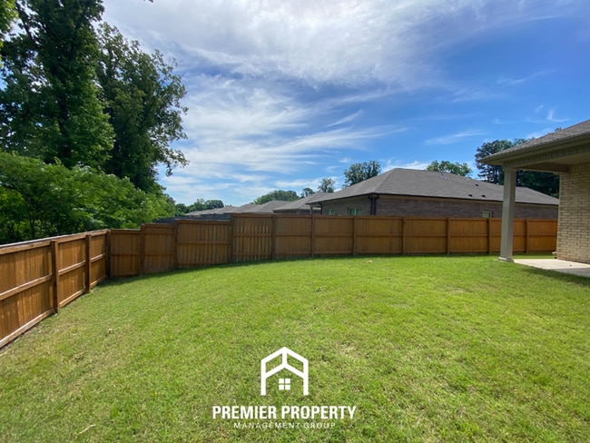 Building Photo - Modern 4BR/2BA Millington Home | Gourmet Island Kitchen & Luxury Primary Suite