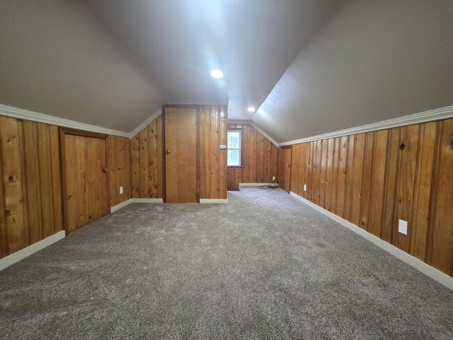 Building Photo - 745 Lafollette St